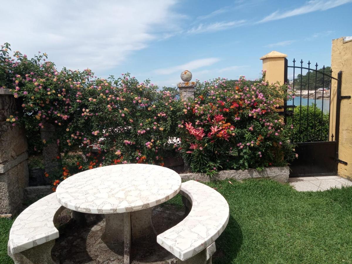 Casa Con Jardin En Primera Linea De Playa O Grove Exteriér fotografie